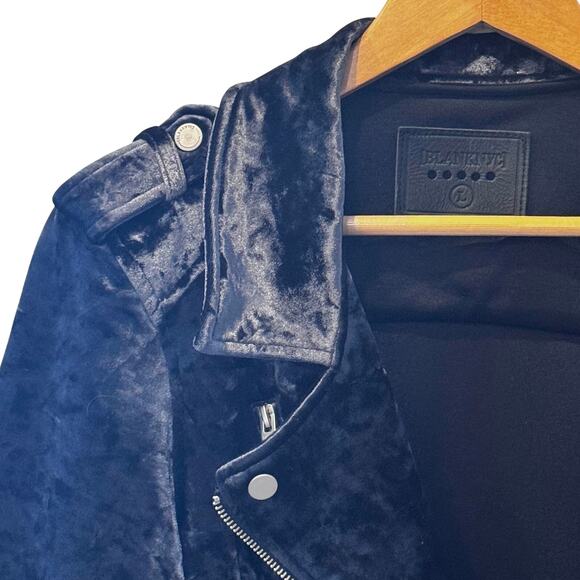 BLANKNYC Moto Jacket Women L Black Crushed Velvet Biker Zip Pocket Streetwear - Picture 3 of 14